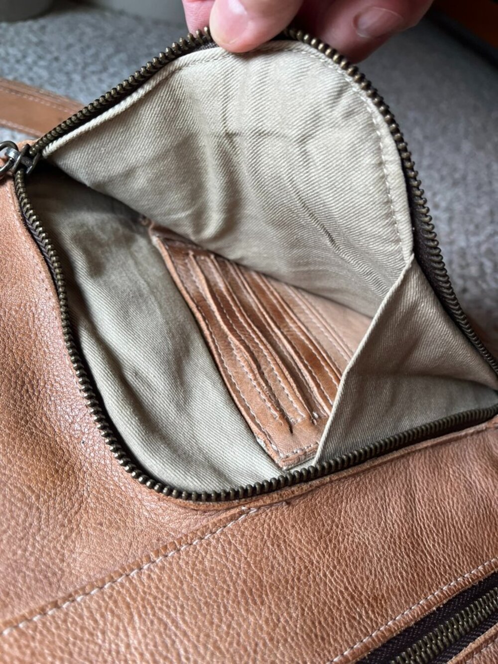 Bed Stu AIKEN Leather Crossbody Convertible Bag Tan OATS DD, Good Condition - Picture 8 of 16